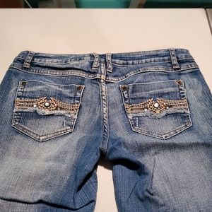 No Boundaries Bermuda Jean Shorts Size 9